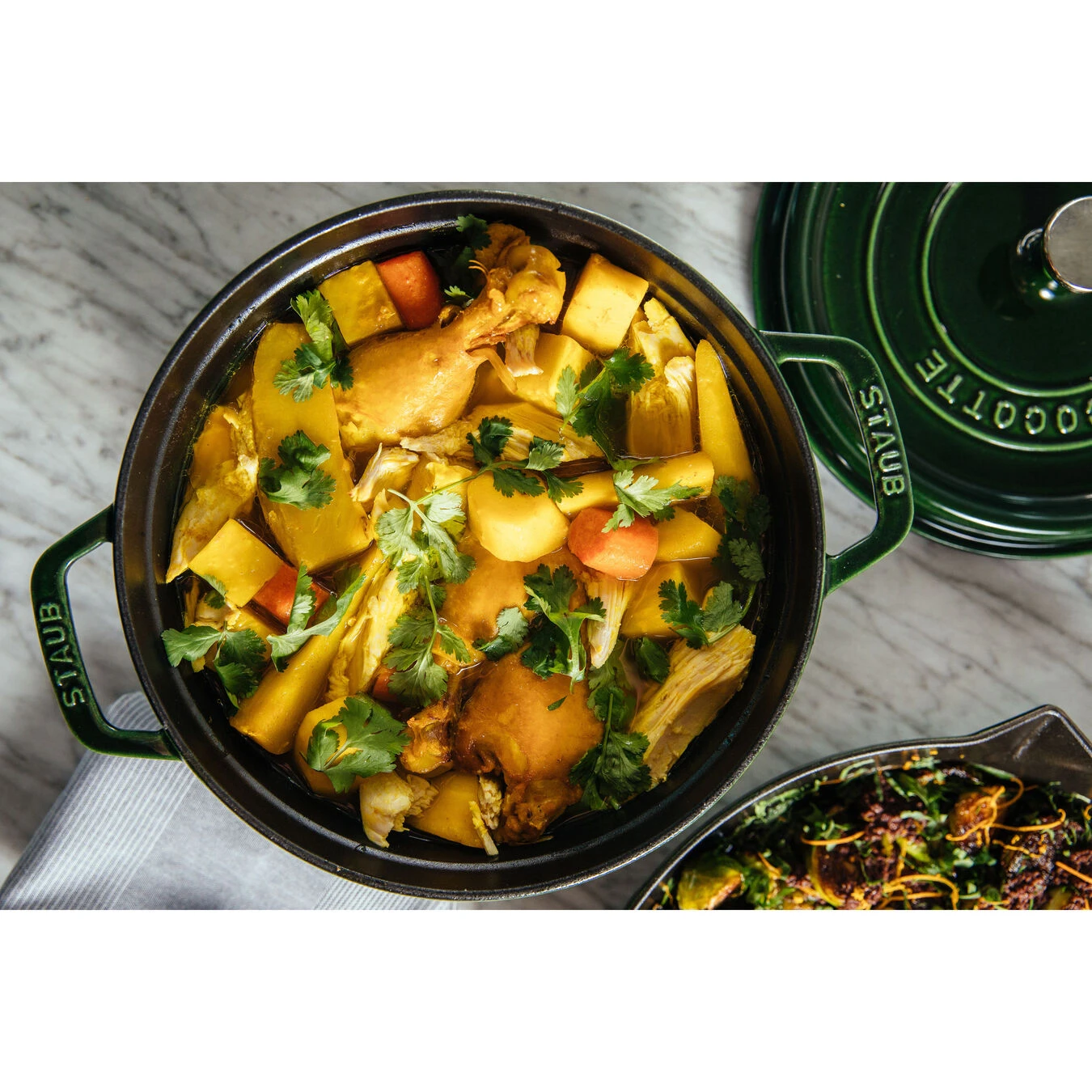 Staub Cocotte 24 Cm, Rund, Basilikum-Grün, Gusseisen 5 Staub Cocotte 24 Cm, Rund, Basilikum-Grün, Gusseisen – Bild 3