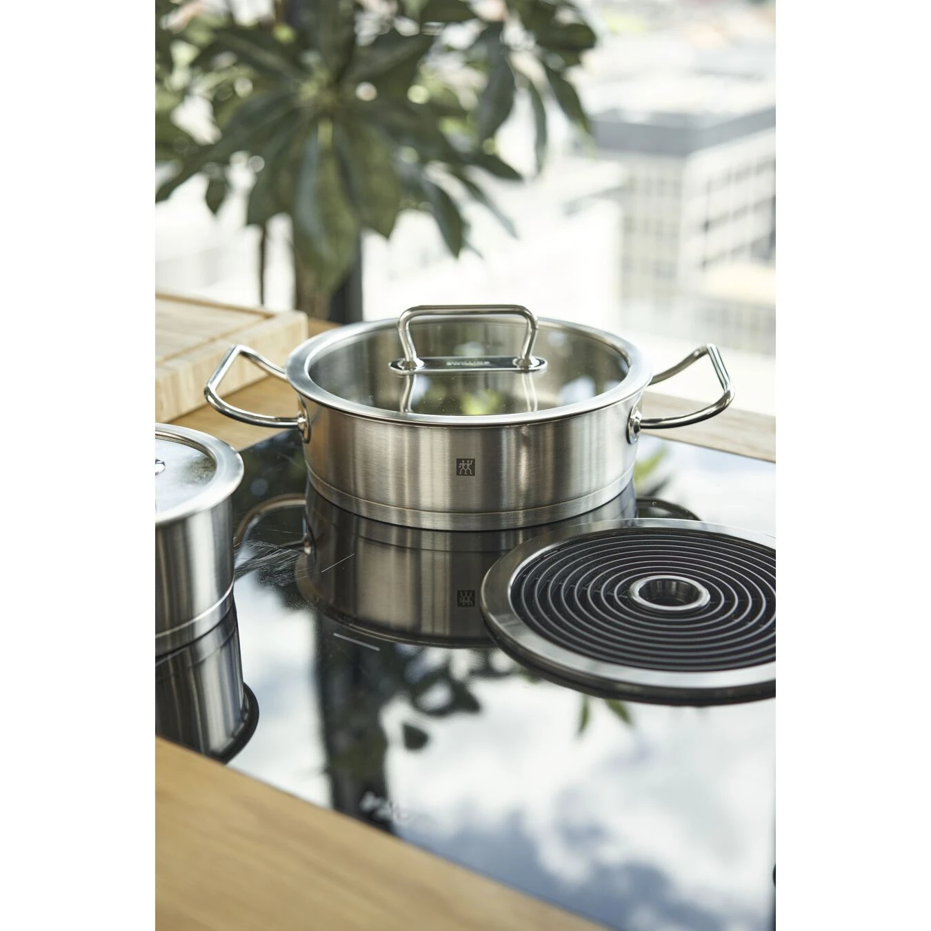 Zwilling Servierpfanne 24 Cm, 18/10 Edelstahl 7 Zwilling Servierpfanne 24 Cm, 18/10 Edelstahl – Bild 5