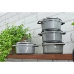 Staub Cocotte 16 Cm, Rund, Graphit-Grau, Gusseisen 10 Staub Cocotte 16 Cm, Rund, Graphit-Grau, Gusseisen -Zwilling Verkäufe 750032233